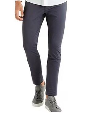 Rhône The Commuter Slim Pant in NAVY 32Wx30L